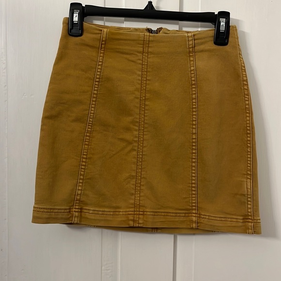 Free People Dresses & Skirts - Free people skirt